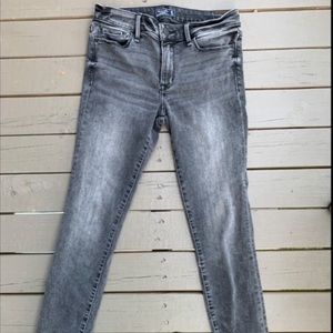 Abercrombie & Fitch High Rise Jeans